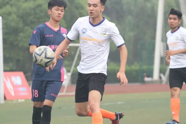 中乙-梁奕斌梅开二度 广州蒲公英2比1力克成都蓉城