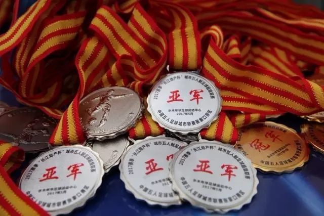 官宣：爵士正式签下米尔斯 合同为1年330万