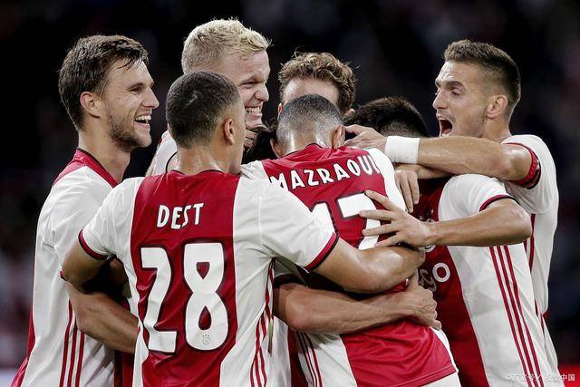 骑士力克步行者锁定季后赛 76人7连胜追平魔术